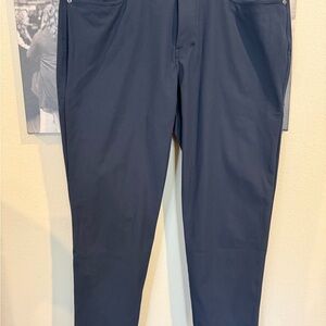Lululemon ABC Pants Men’s Size 33 Excellent Condition